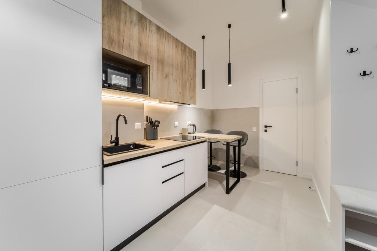 Inshiapartments On Ferentsa Lista Str Lviv Extérieur photo